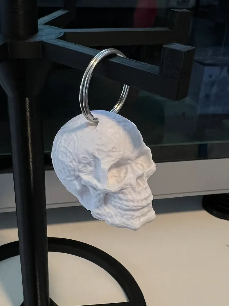 Classic Skull Keychain by LiL_PPJ