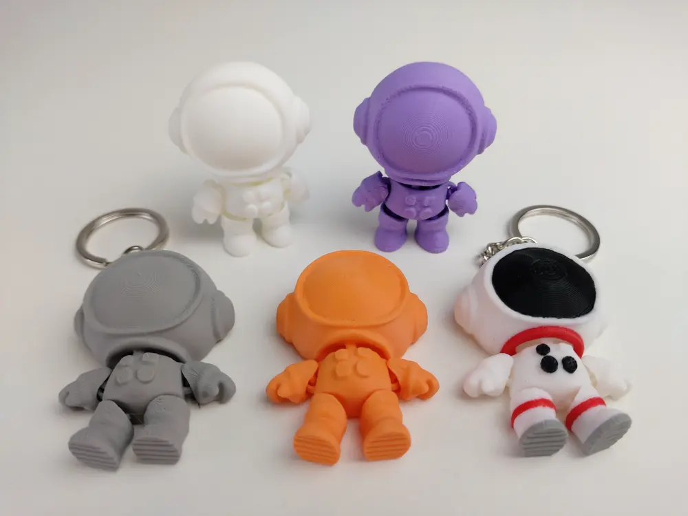 Cute Articulated Astronaut I "old" Version by leiwas