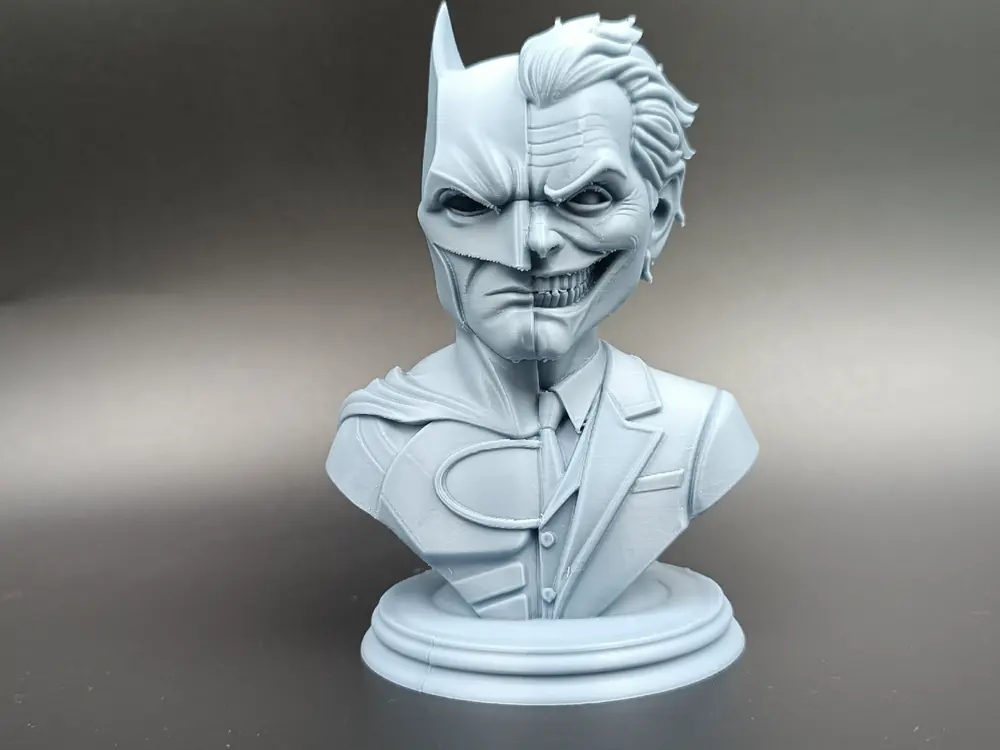 Dual-Face Hero Vs Villain Figure by drakeforge3d