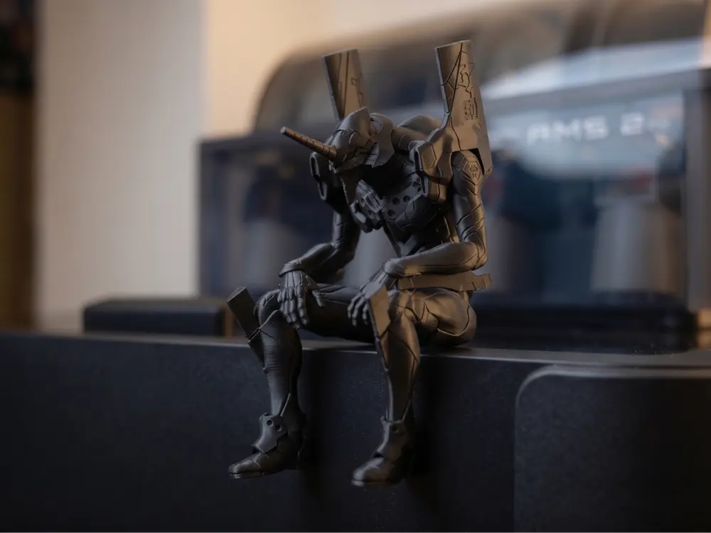 Evangelion EVA-01 Pensive Figure by Lynns