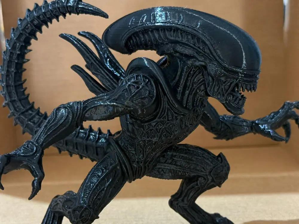 Gothic Xenomorph Figure by Dafka
