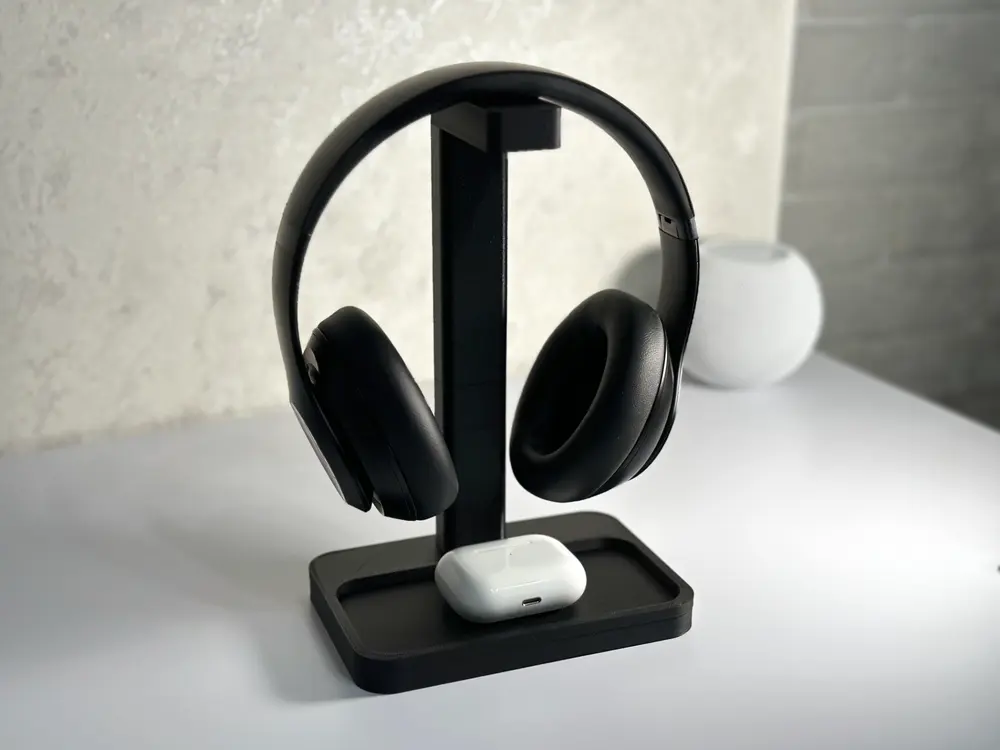Headphone Stand by Anton