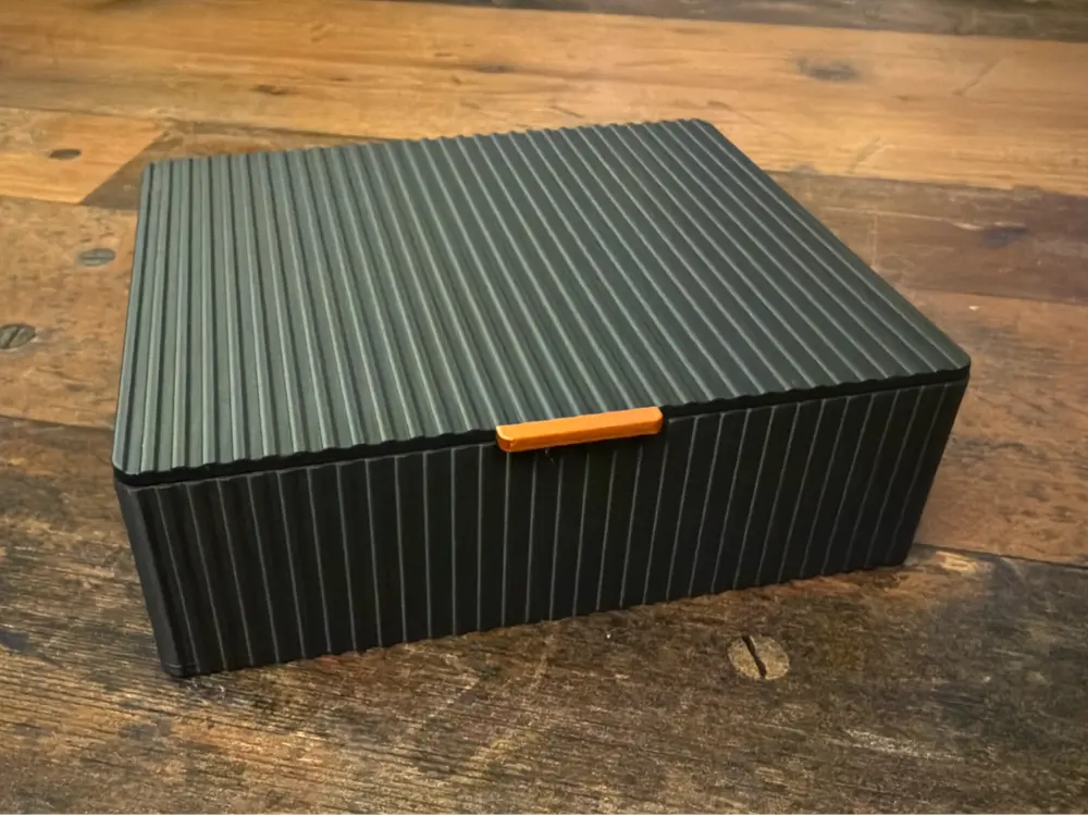 Hinged Box With Lid by Eccodyne