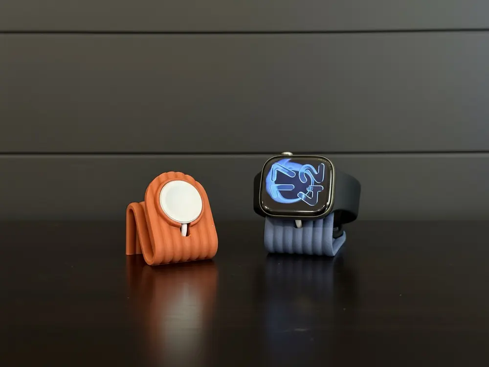 Modern Apple Watch Charging Stand by LemonArts