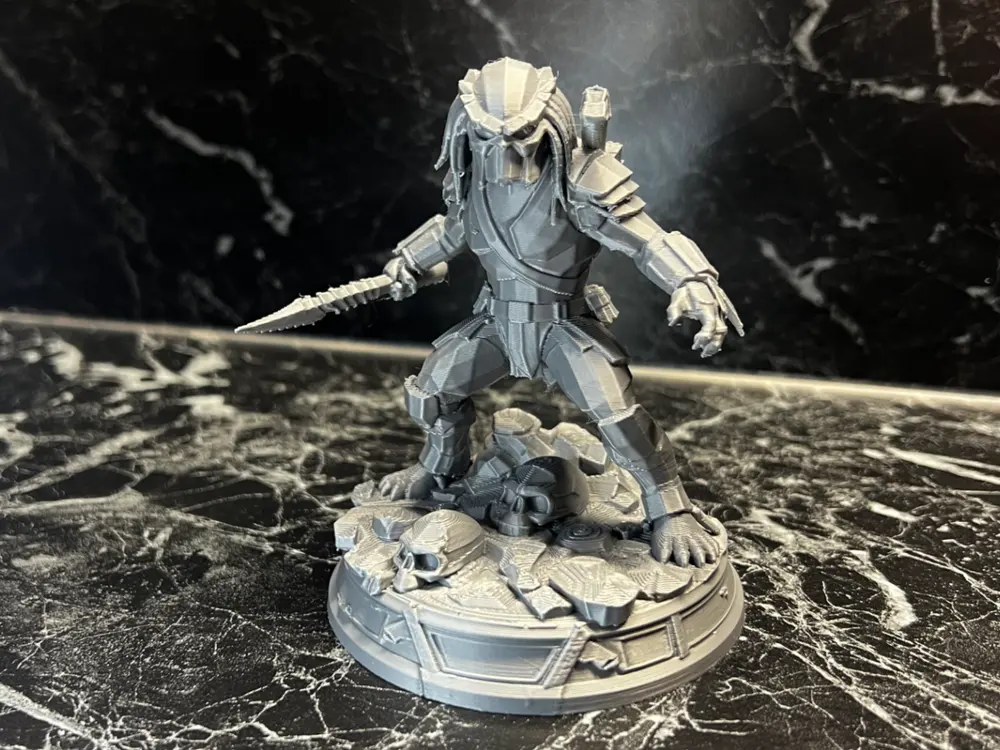 Predator on Pedestal Alien Figure by Betyna99