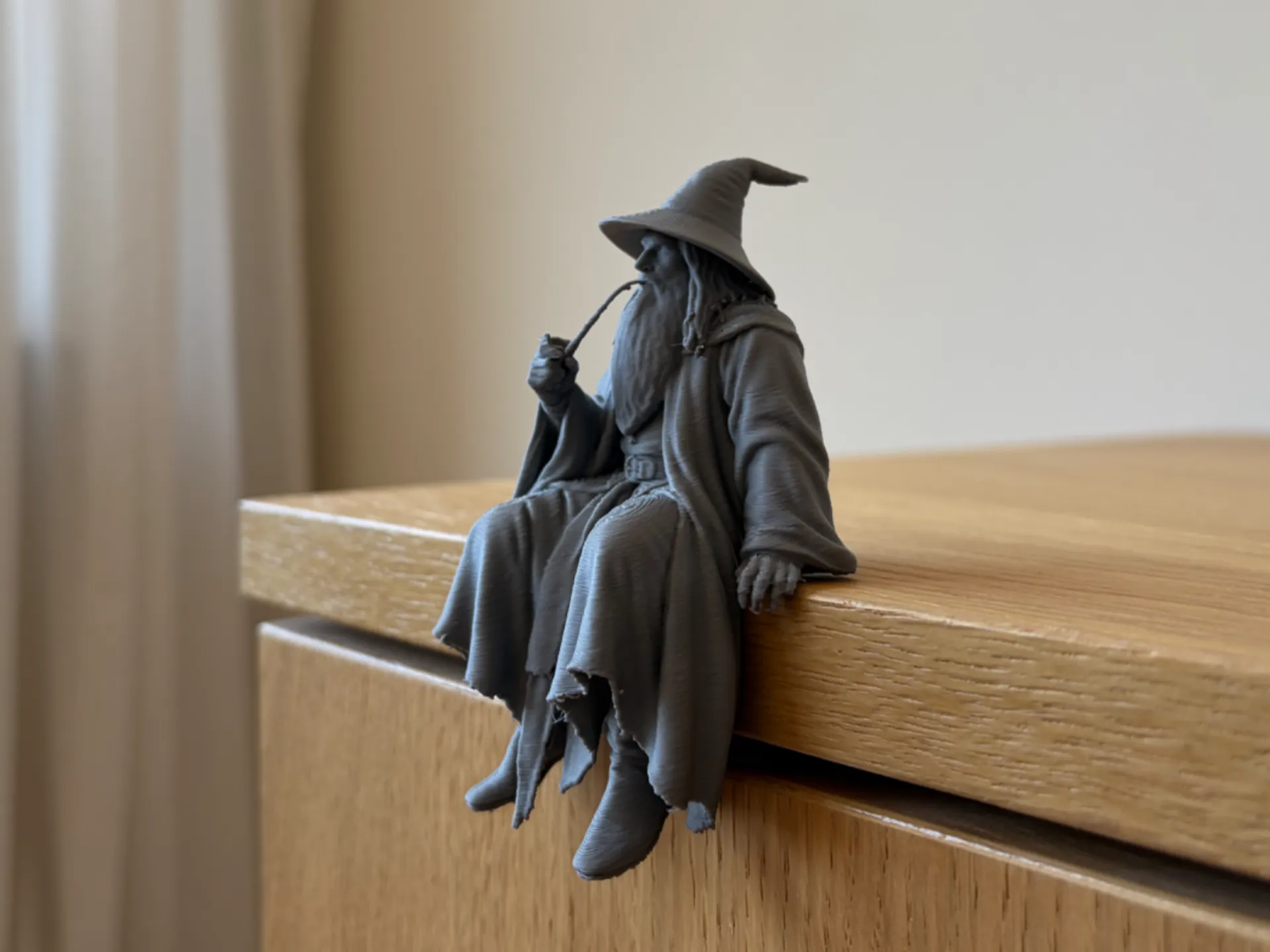 Seated Wizard Ledge Sitter