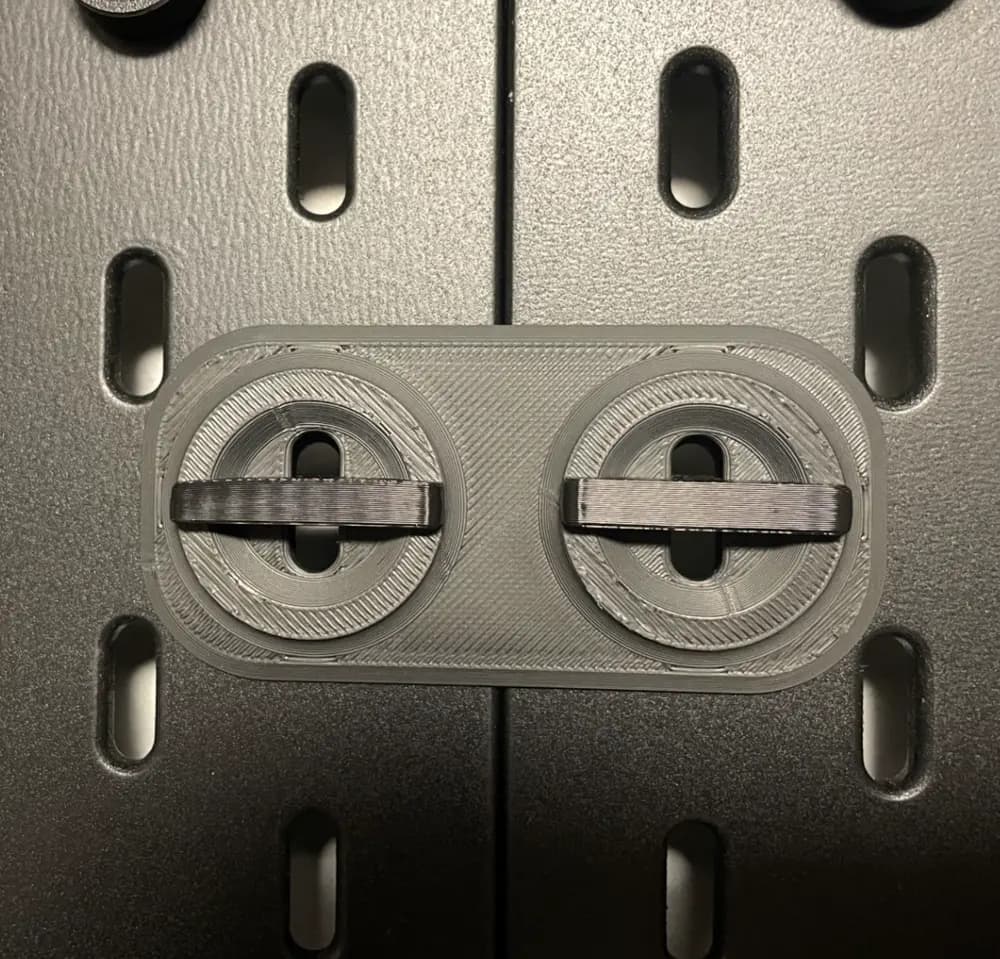 Skadis T-clip Connector by RobVanBobbert