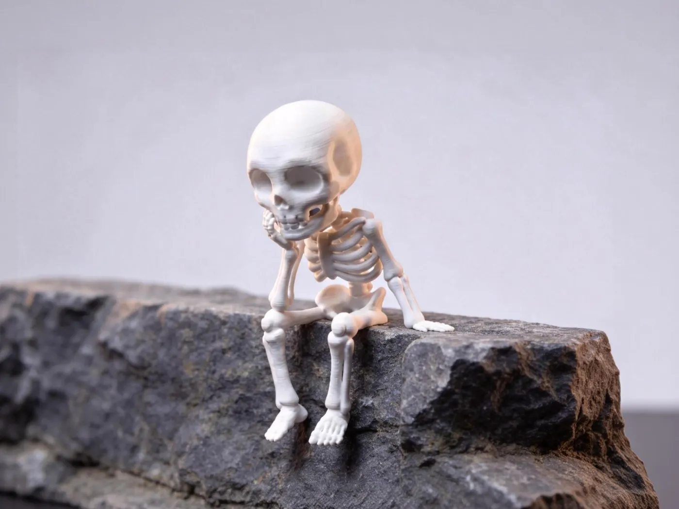 Skull Monitor Ornament by Nibaren