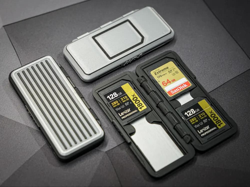 Slim SD Card Case by Megatiks