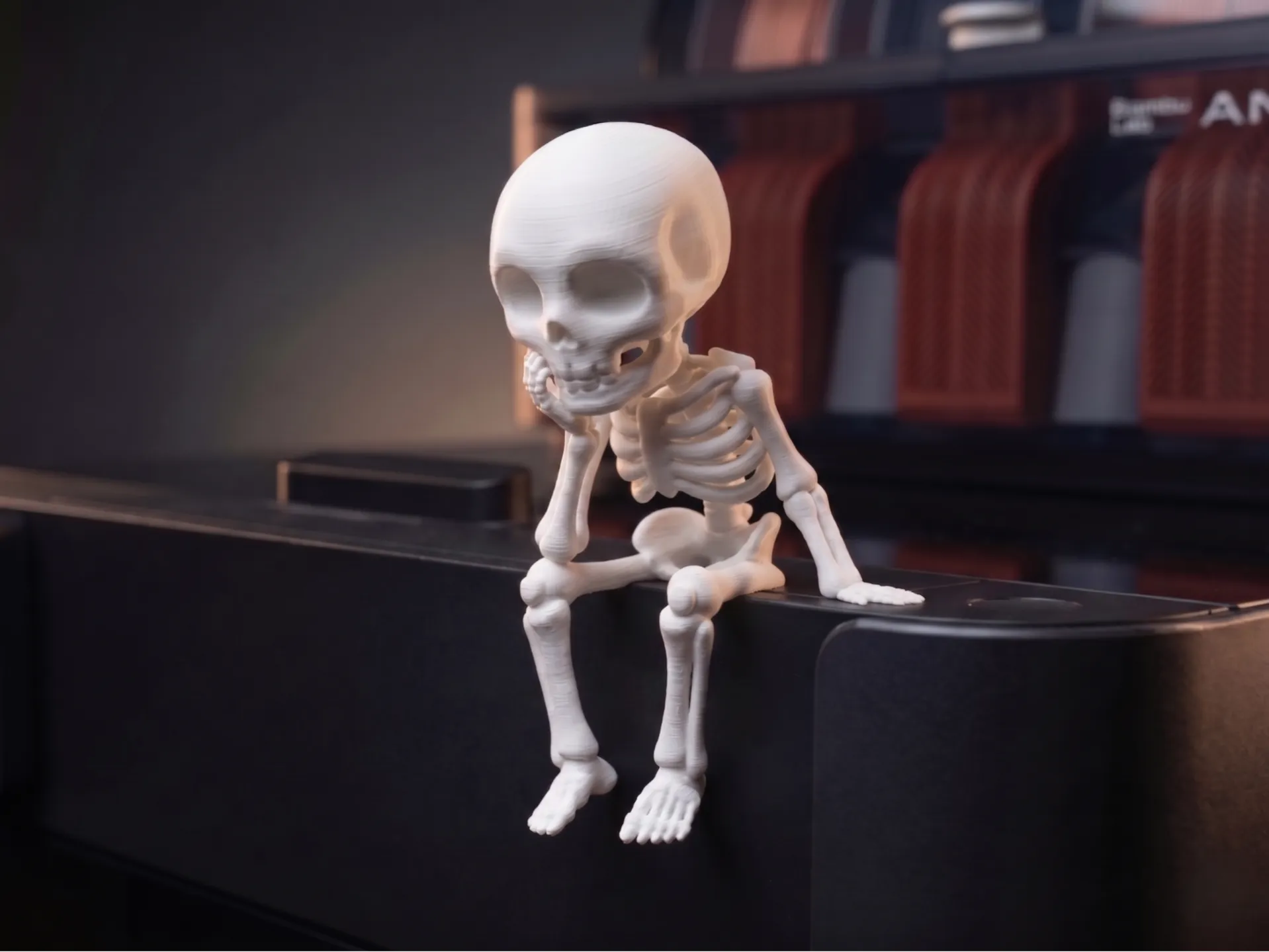 Thinker Skeleton Desk Pet