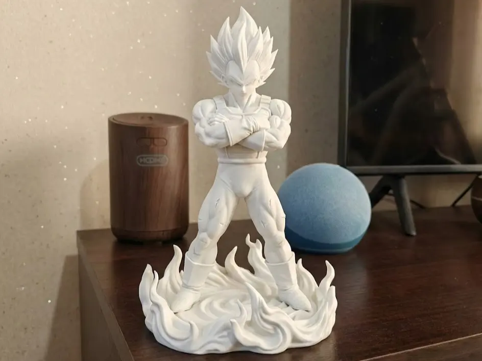 Vegeta Super Saiyan Figure by Clean Studio